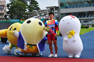 シャイニングスター賞を勝った長塚智広
