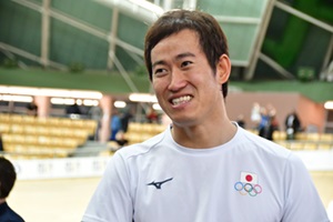 脇本雄太