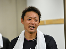 友定祐己選手