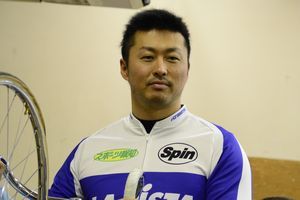 平原康多選手