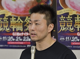平原康多選手