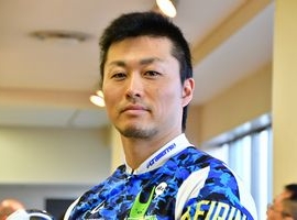 平原康多選手