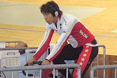 伏見選手は、遠くからでも「あ、あそこにいる」と、よくわかる
