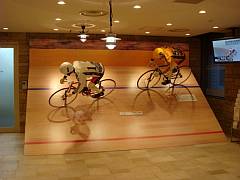 バンク模型展示