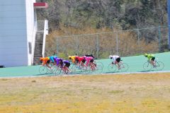 打鐘で山形が飛び出す。