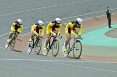 ４ｋｍ団体追い抜き