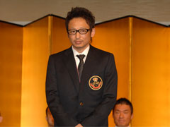 山口選手のブレイザー着衣
