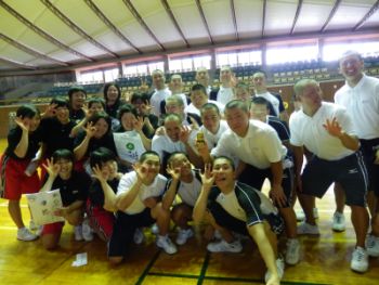 体育祭総合優勝の白組（103回生1組4組と104回生1組）