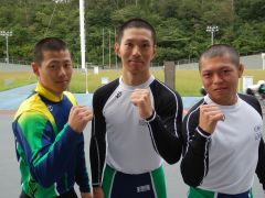 左から野原生徒、横田生徒、猪狩生徒