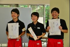 女子1-3位表彰