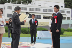 古見選手表彰状授与