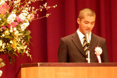 代表挨拶をする大石生徒