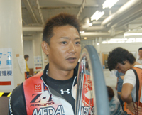 友定祐己選手