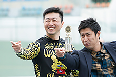 平原康多選手
