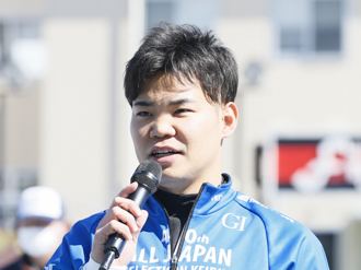 決勝2番車、吉田拓矢選手