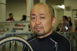 爲田学選手