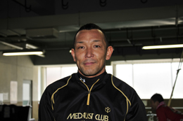 三宅伸選手